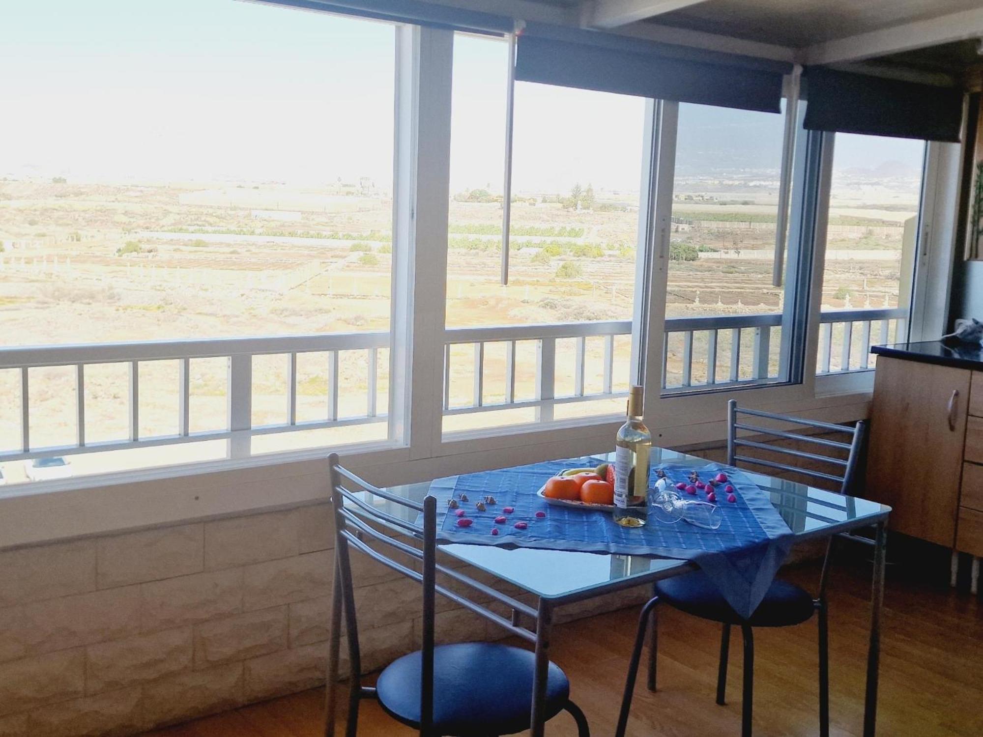 Small Rooftop, Ocean View อาโรนา ภายนอก รูปภาพ